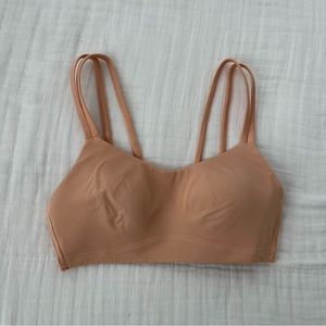 Lululemon like a cloud bra